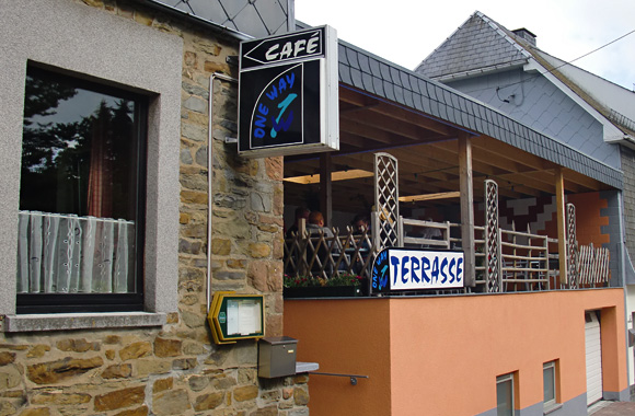 Cafe One Way